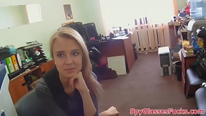 Russian babe on sypcam fucks to get job