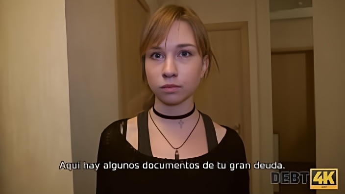 DEBT4k. Deudor adolescente paga sus deudas usando boca y vagina tiernas