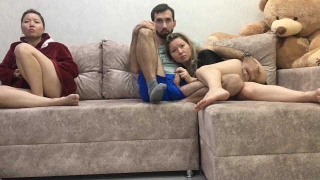 My girlfriend 's stepsister jerked me off , didn 't notice the difference!