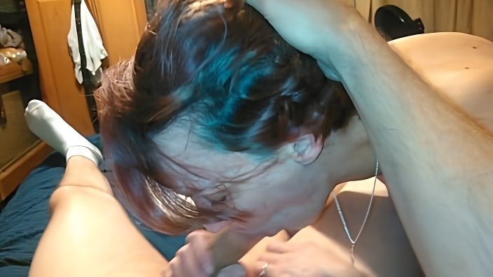 Amateur wife getting facefucked and used