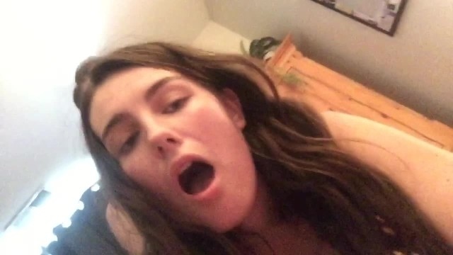 18-летняя любительница первый раз анал