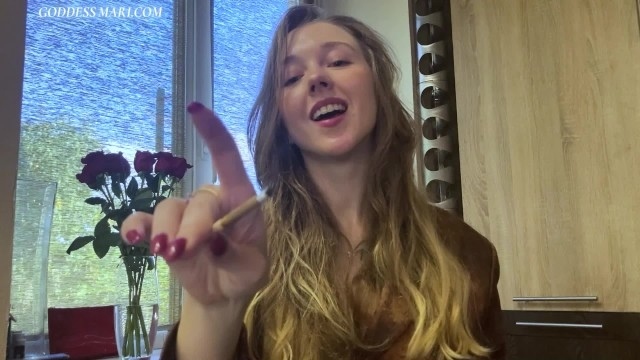 Мне достаточно взять сигарету в руки, чтобы все мужики тут же обратили на меня внимание