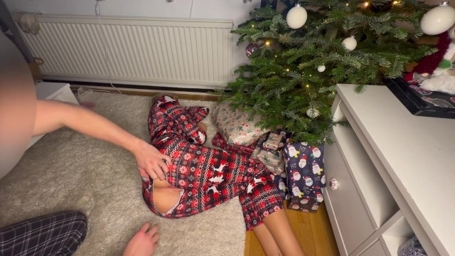 He Opend His Present Early AND Fucked It