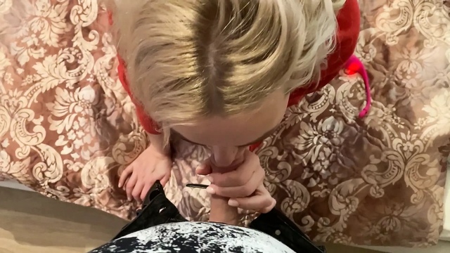 A friend of my husband saw me masturbating. Didn't get confused and fucked me