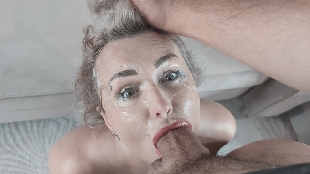 No mercy for her, intensive rough deepthroat